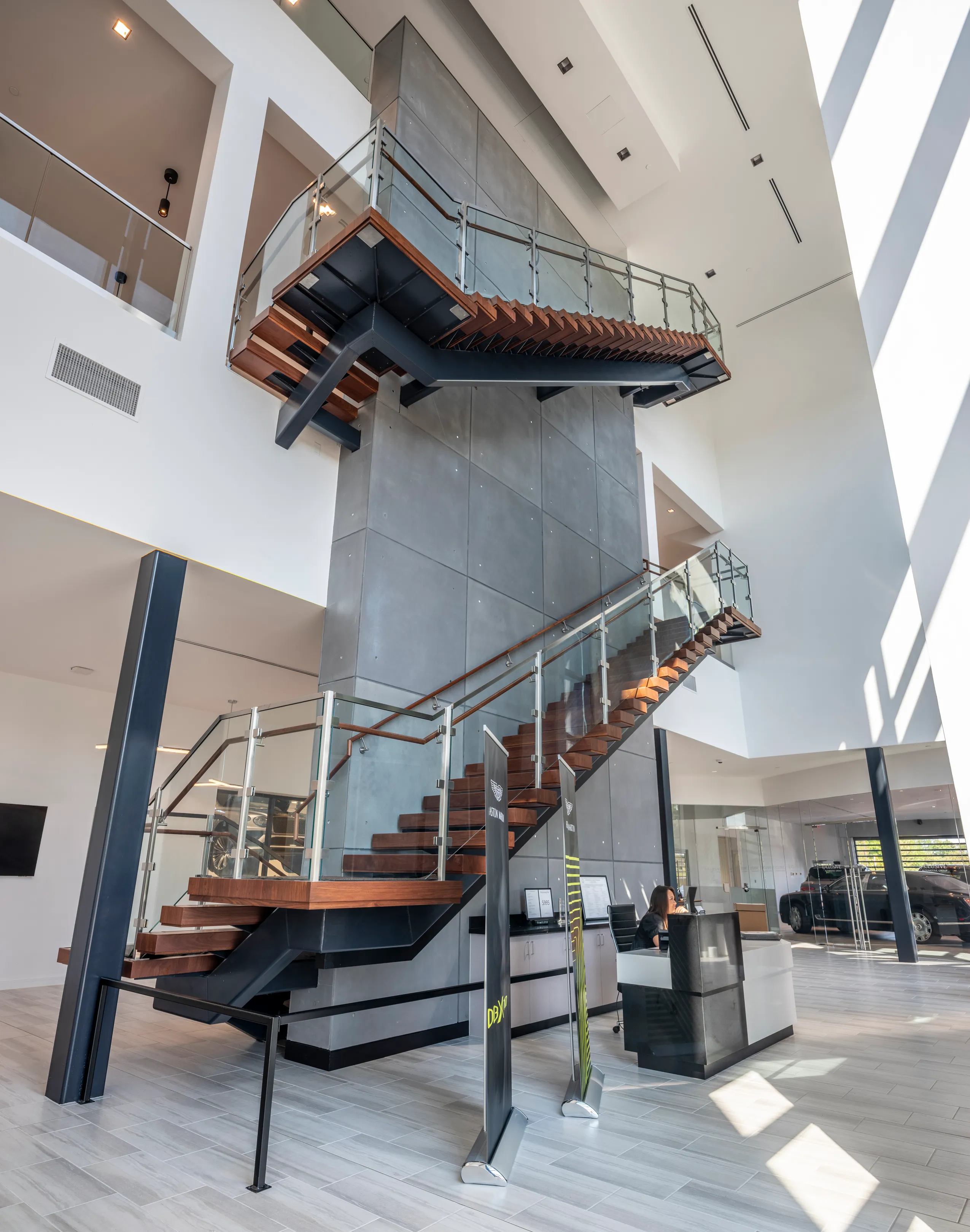 aston martin bentley 3