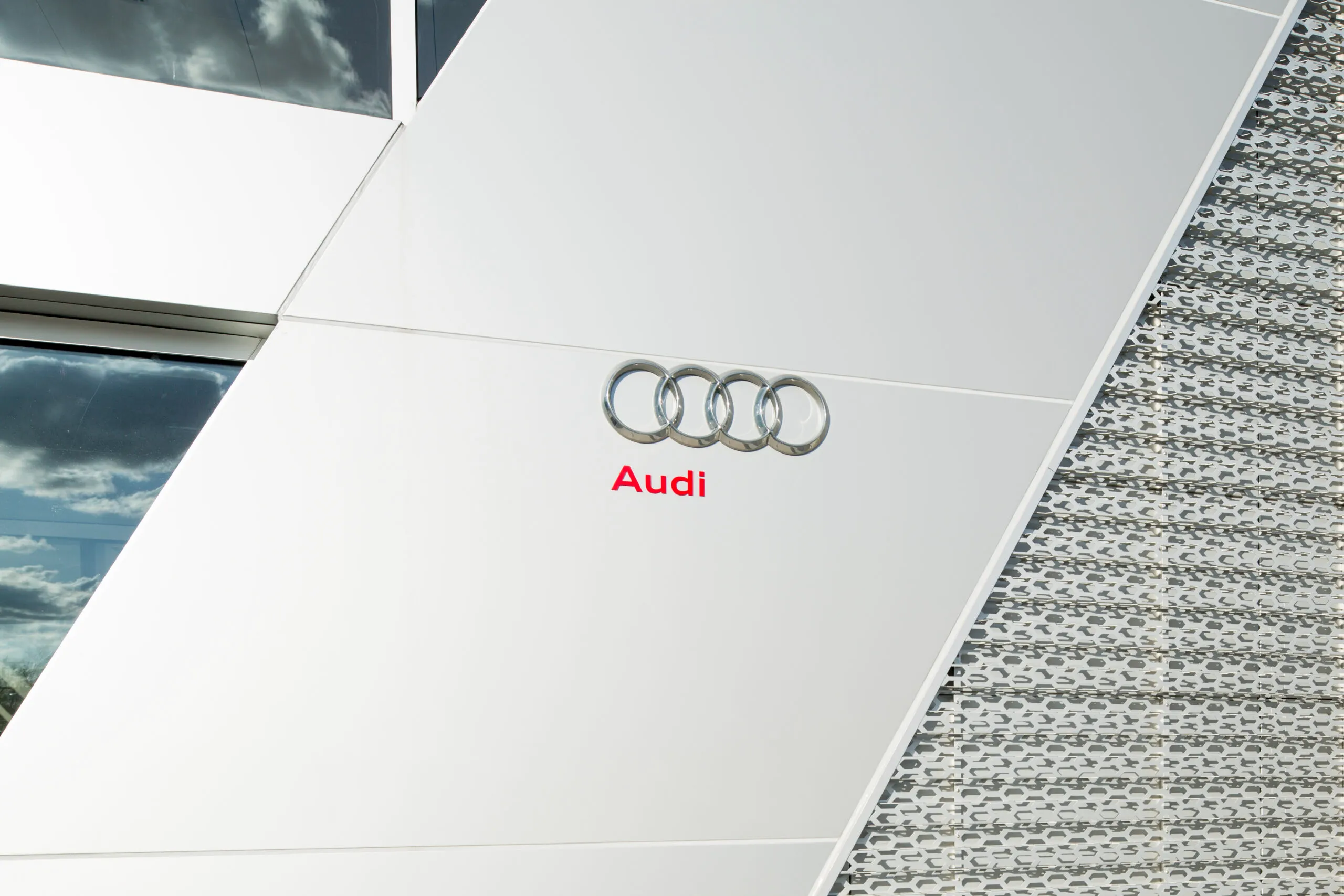 gb 150428 3692 2 scaled