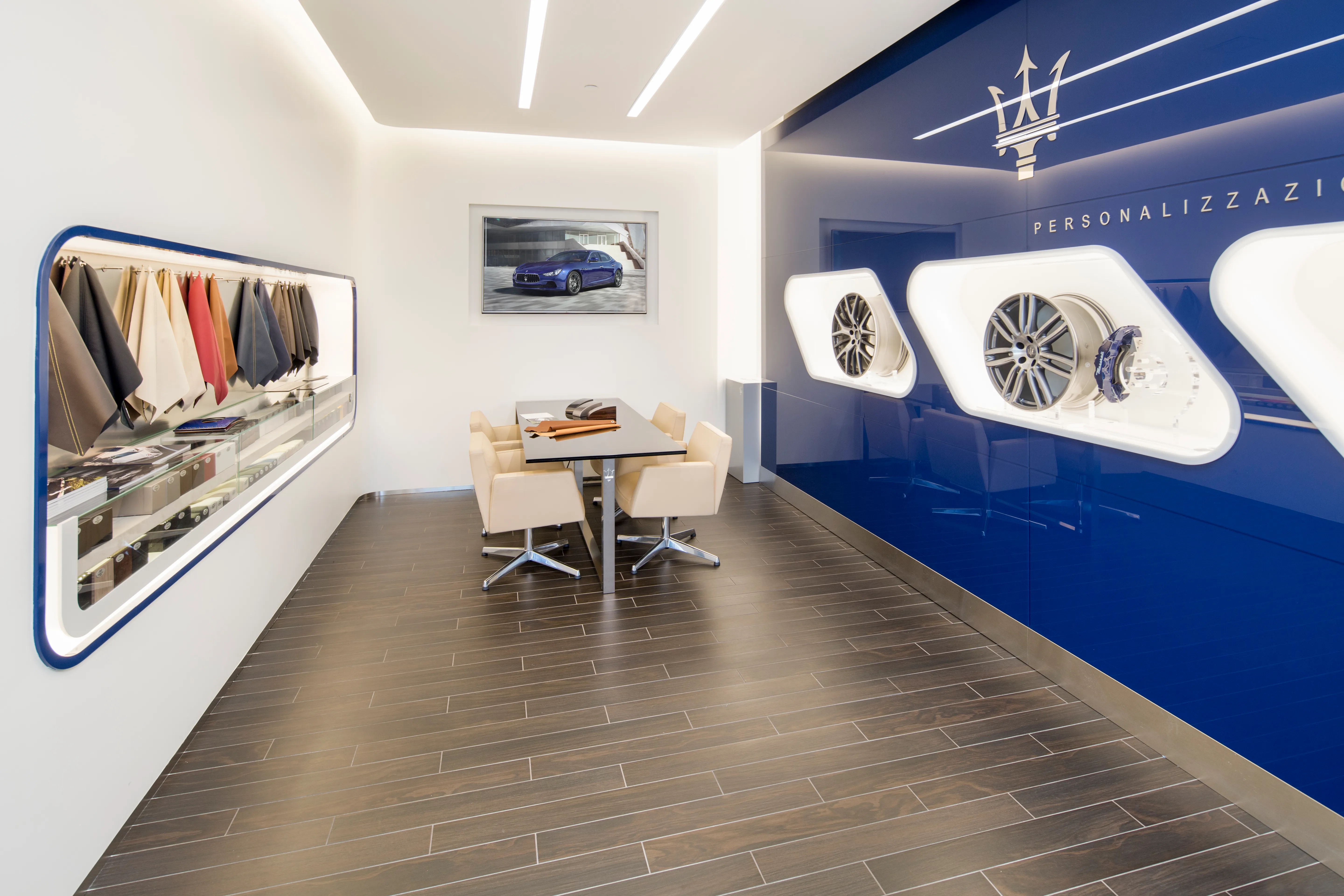 wide world maserati and ferrari 6